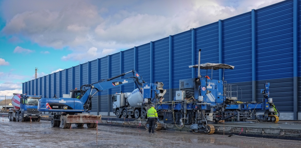 Arbeiten am Container-Terminal in Kreuztal auf der Zielgeraden