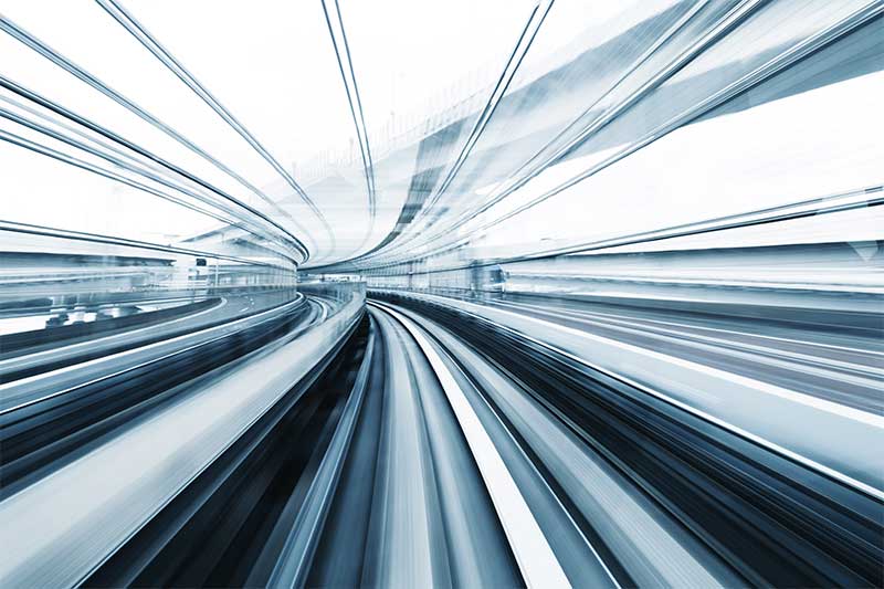 Schienenverkehr-im-Tunnelblick Schienenverkehr im Tunnelblick